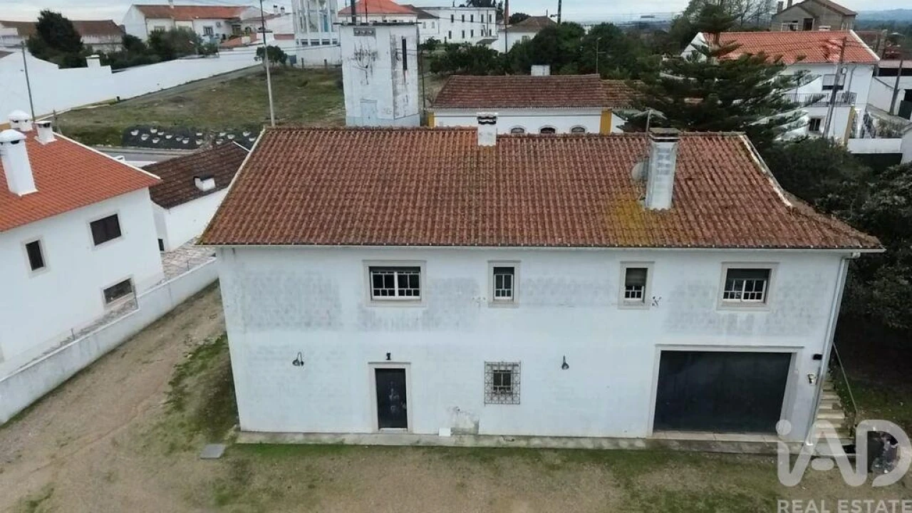 Moradia T4 para Venda em Povoa da Isenta Foto 3