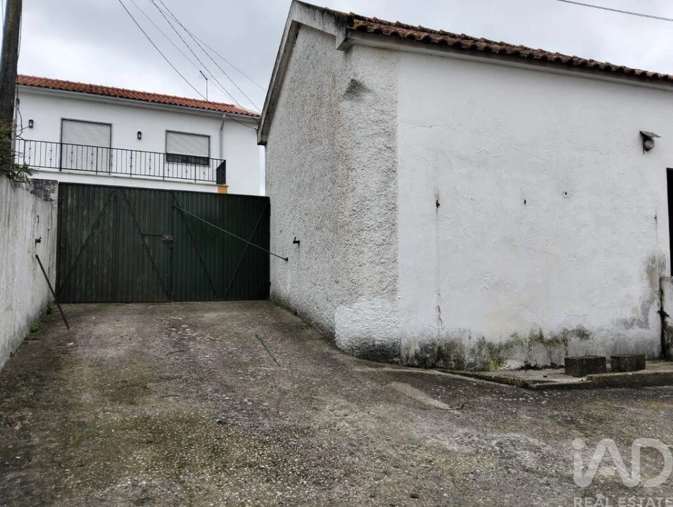 Moradia T4 para Venda em Povoa da Isenta Foto 29