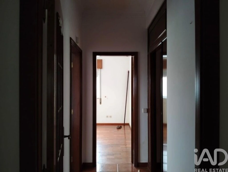 Moradia T4 para Venda em Povoa da Isenta Foto 9