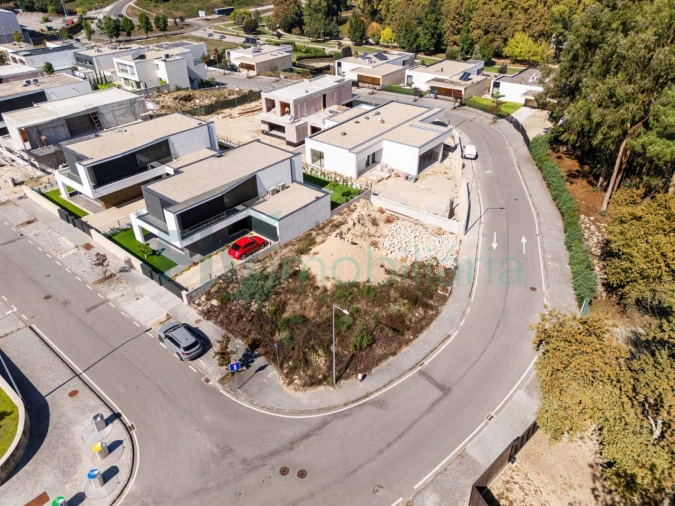 Terreno para Venda em Caldas de Vizela (São Miguel e São João)