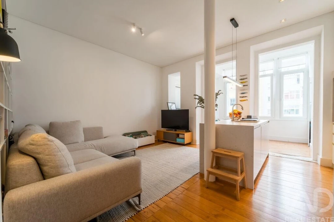 Apartamento T2 para Venda em Campo de Ourique Foto 2