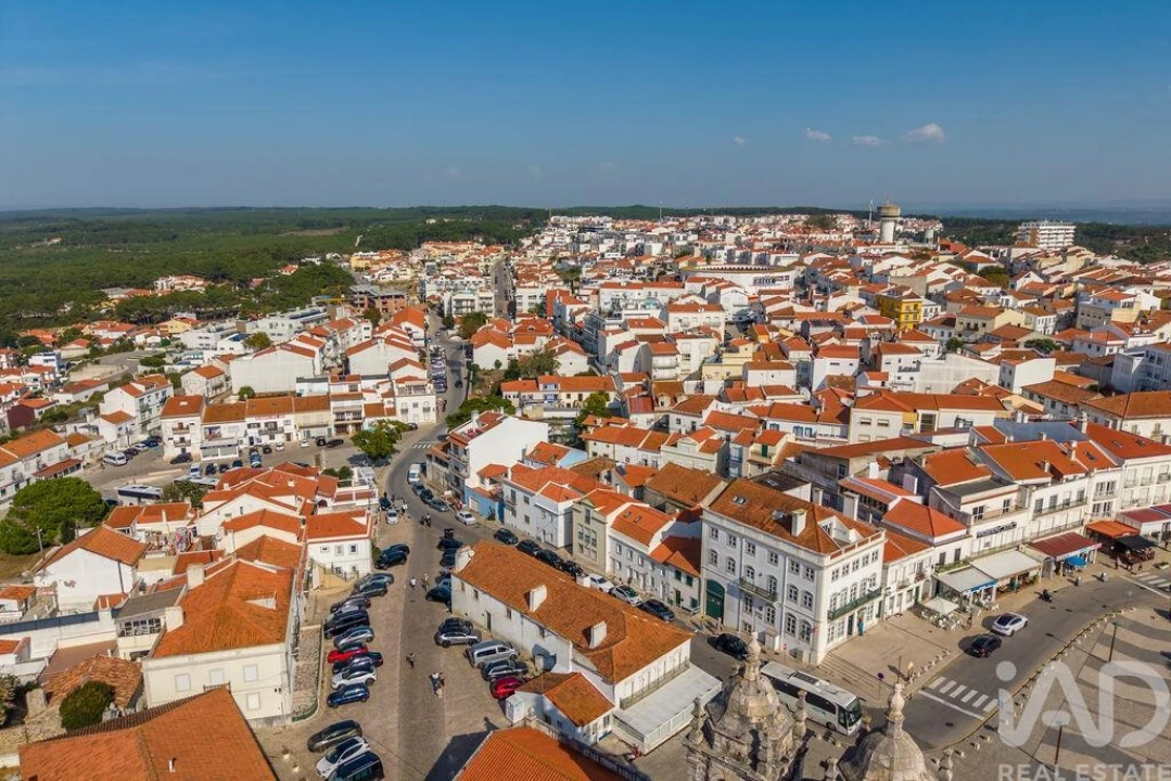 Apartamento T2 para Venda em Nazare Foto 31