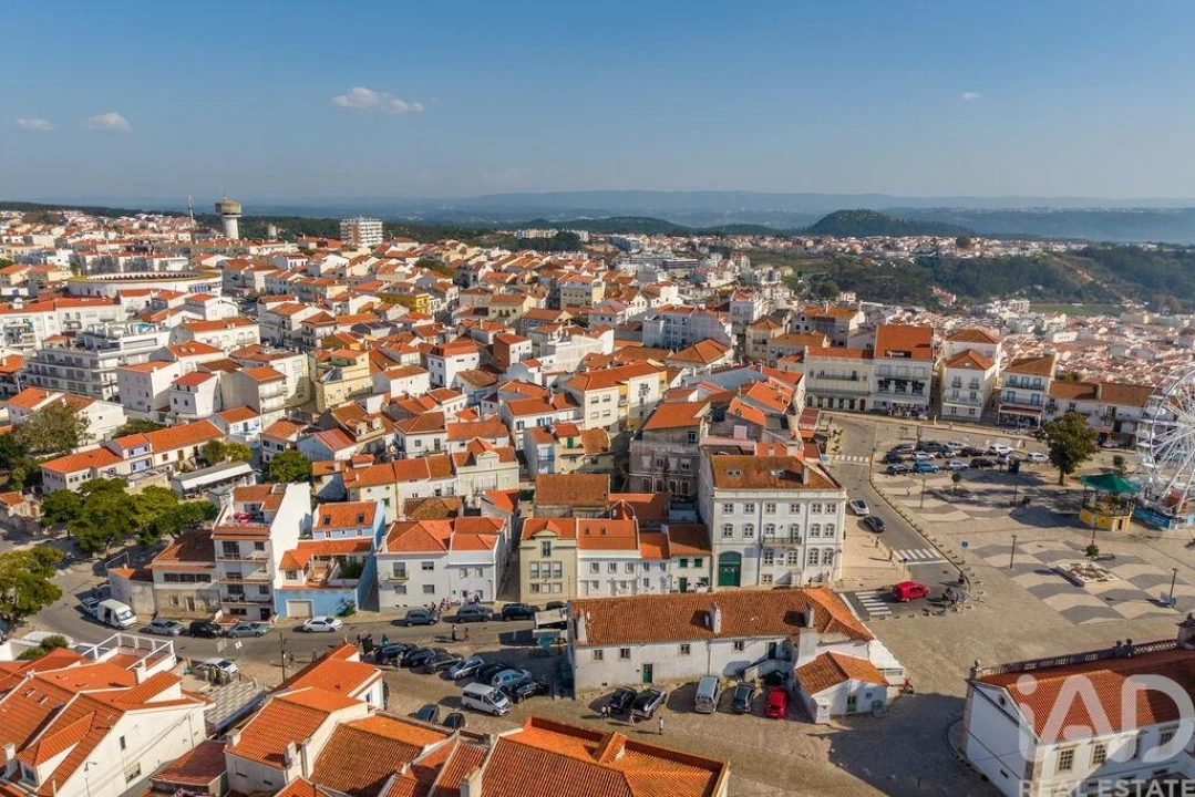 Apartamento T2 para Venda em Nazare Foto 39