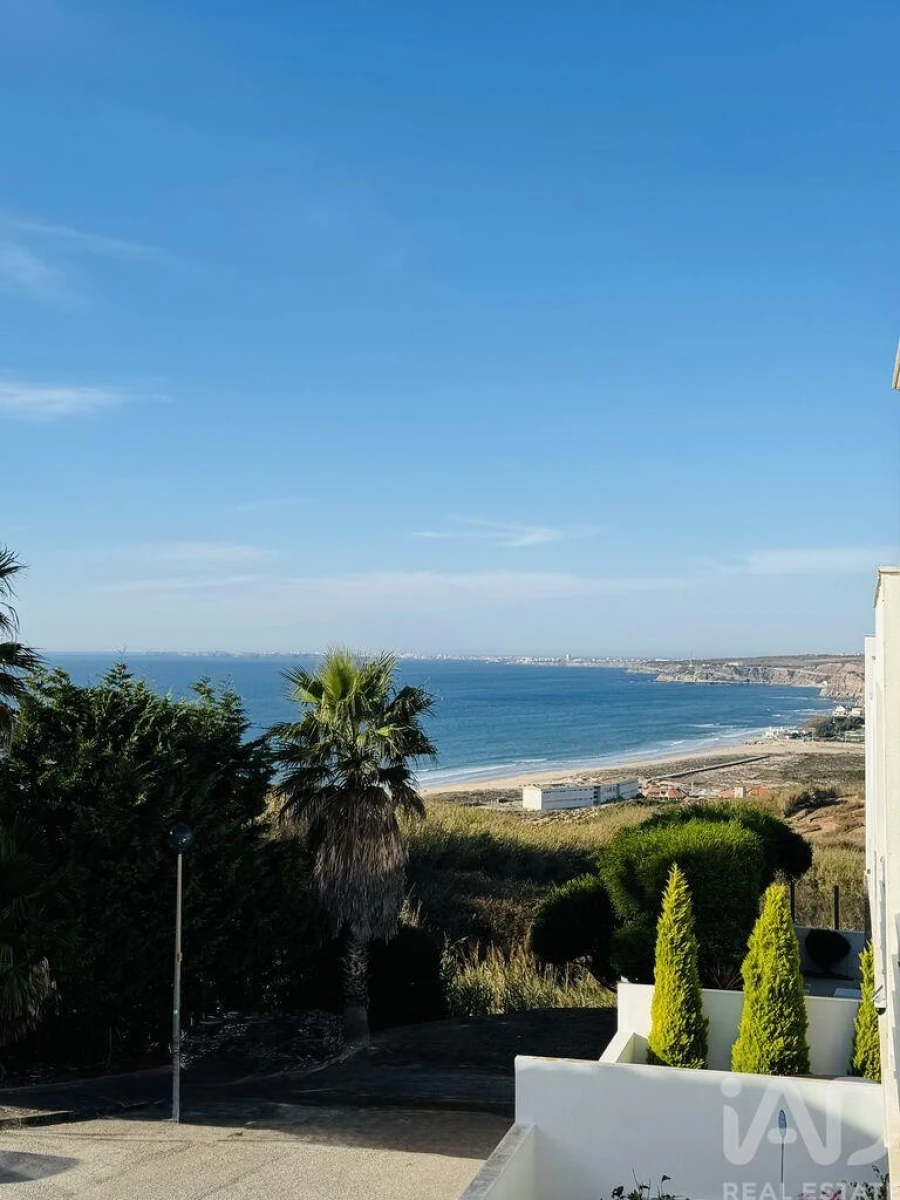 Moradia T3 para Venda em Lourinhã e Atalaia Foto 1