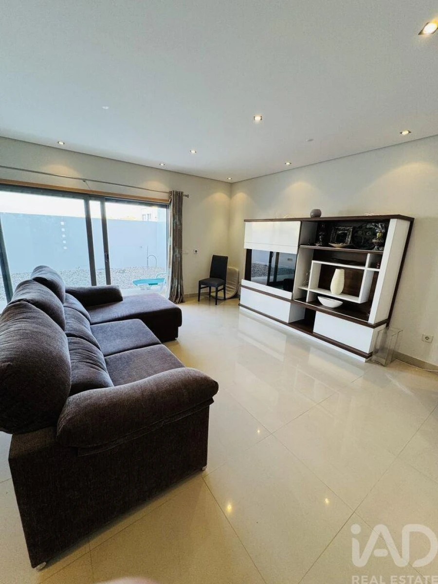 Moradia T3 para Venda em Lourinhã e Atalaia Foto 16