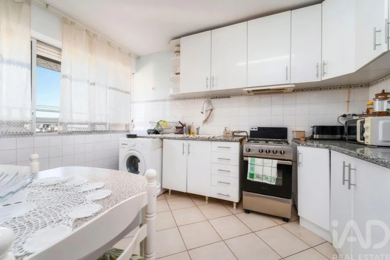 Apartamento T3 para Venda em Faro (Sé e São Pedro) Foto 12