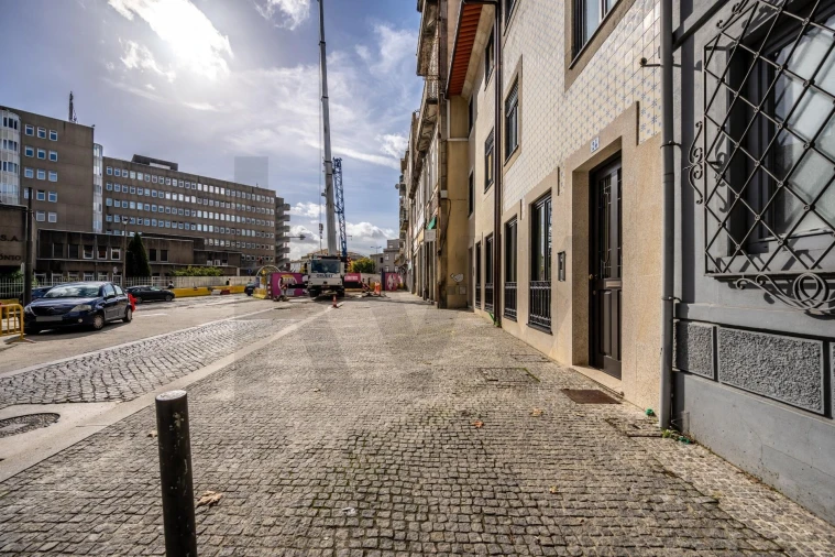 Apartamento T2 para Venda em Cedofeita, Santo Ildefonso, Sé, Miragaia, São Nicolau e Vitória Foto 3