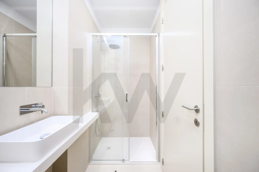 Apartamento T2 para Venda em Cedofeita, Santo Ildefonso, Sé, Miragaia, São Nicolau e Vitória Foto 17