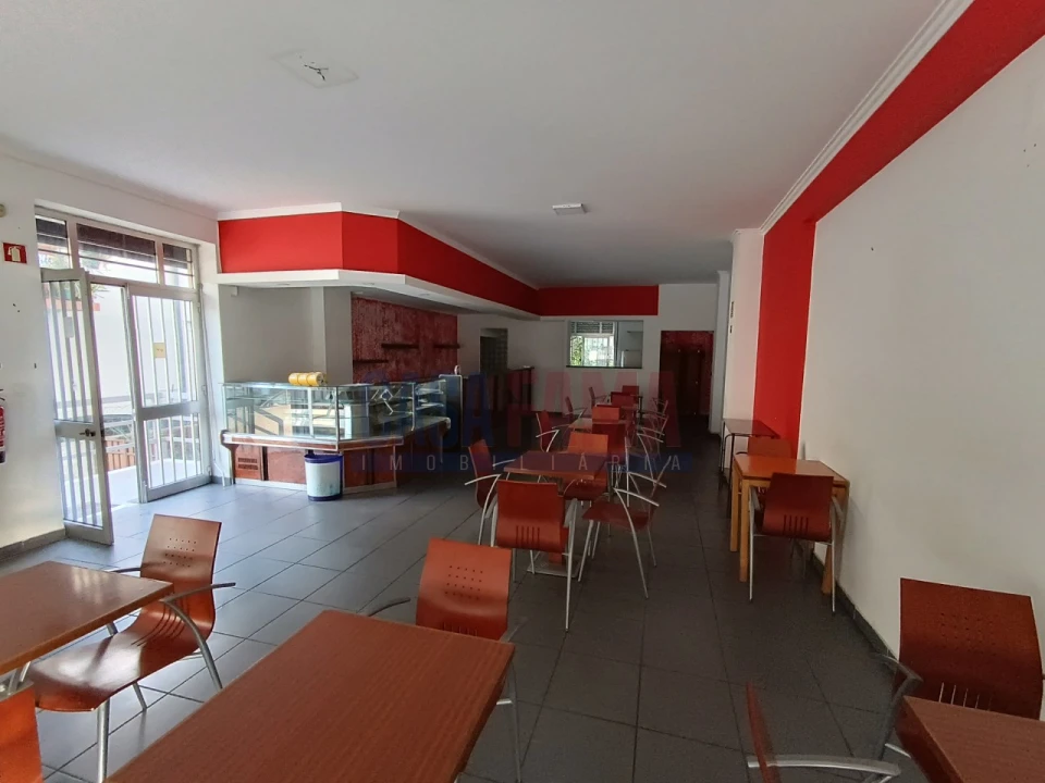 Loja para Venda em Braga (Maximinos, Sé e Cividade) Foto 4