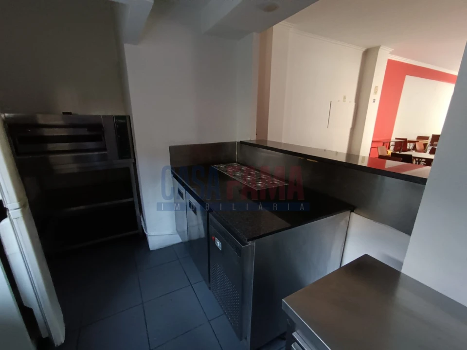 Loja para Venda em Braga (Maximinos, Sé e Cividade) Foto 14