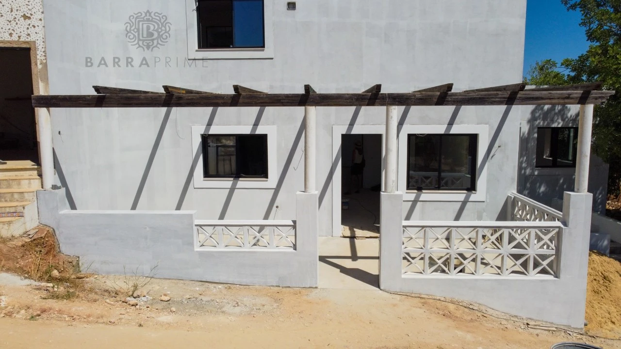 Moradia T6 para Venda em Loule (São Sebastião) Foto 10