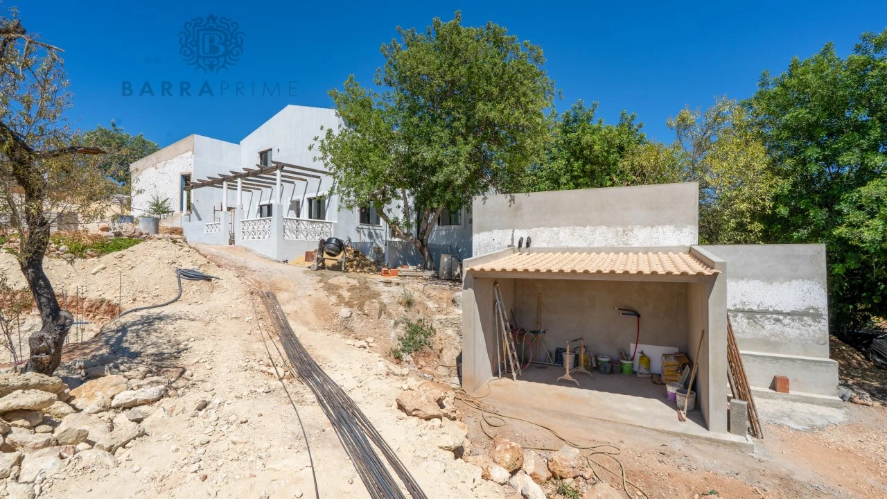 Moradia T6 para Venda em Loule (São Sebastião) Foto 14