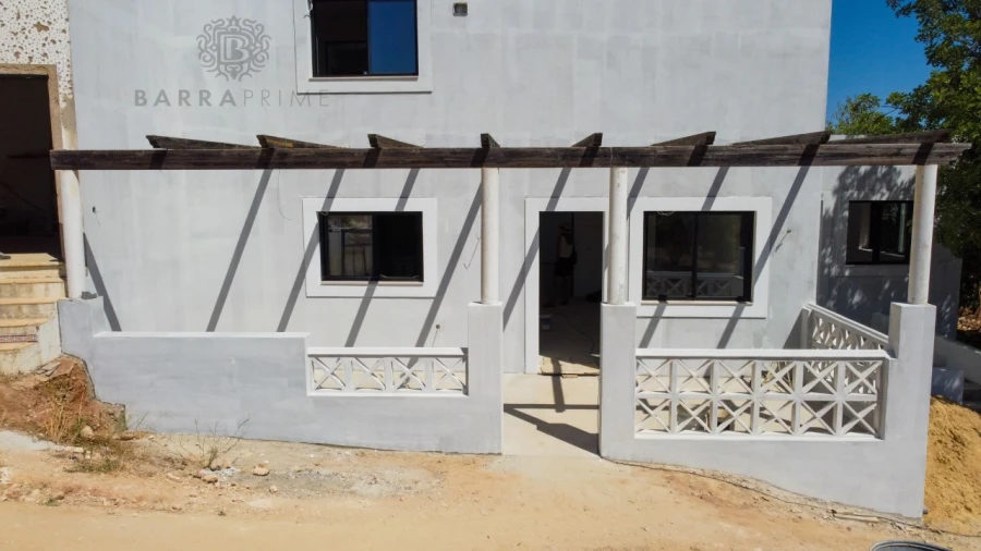 Moradia T6 para Venda em Loule (São Sebastião) Foto 10