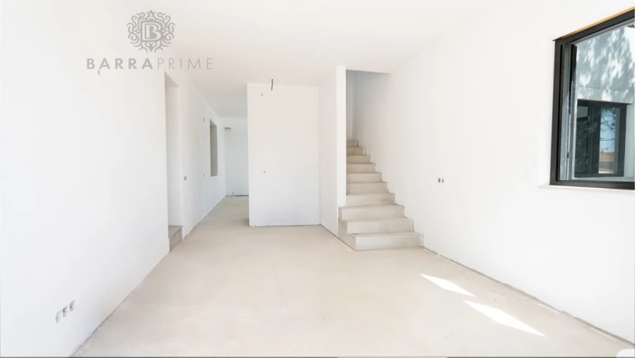 Moradia T6 para Venda em Loule (São Sebastião) Foto 18