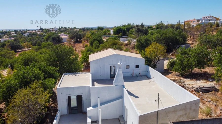 Moradia T6 para Venda em Loule (São Sebastião) Foto 9