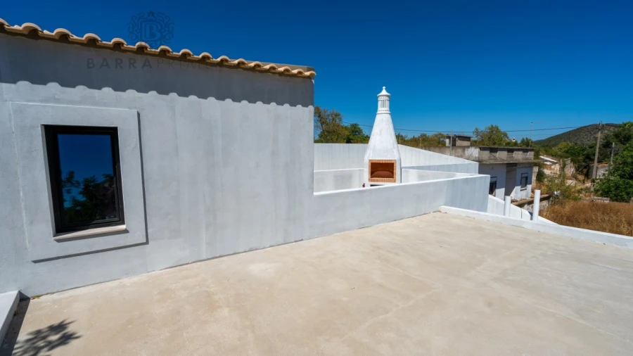 Moradia T6 para Venda em Loule (São Sebastião) Foto 32