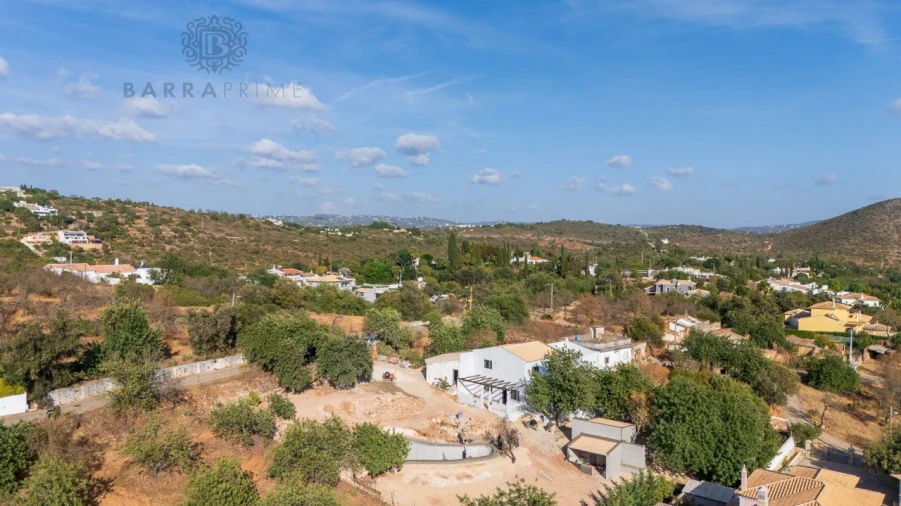 Moradia T6 para Venda em Loule (São Sebastião) Foto 37