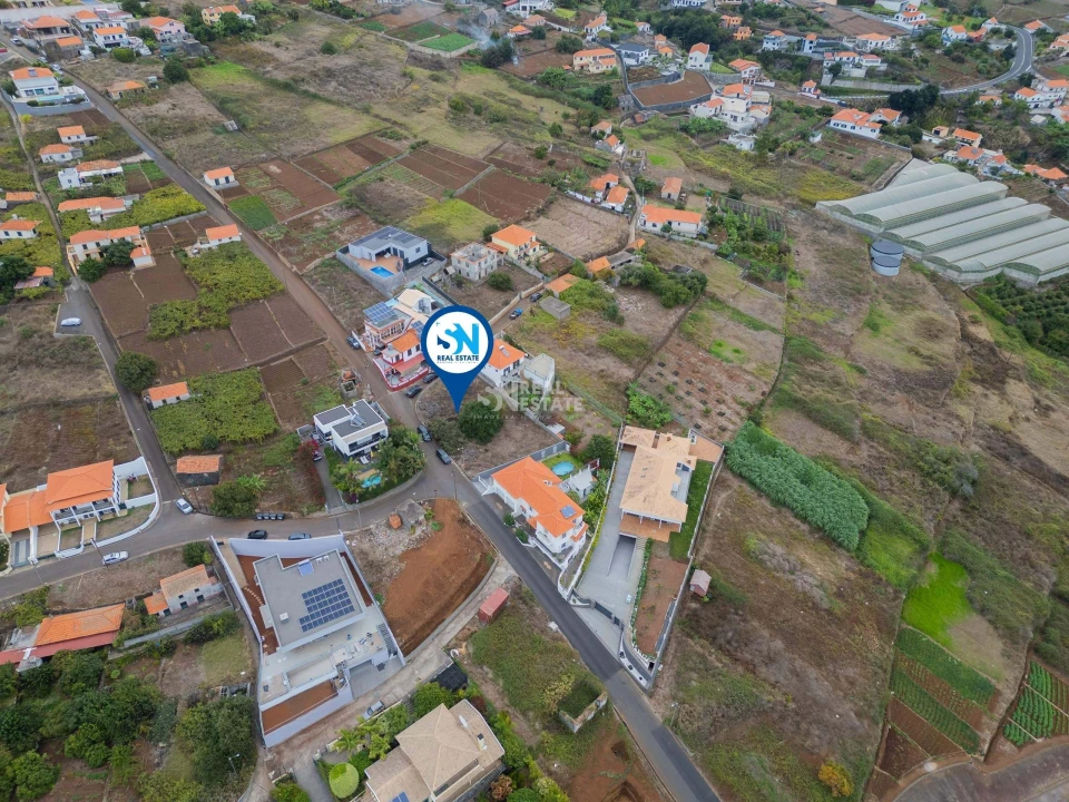 Terreno para Venda em Estreito da Calheta Foto 5