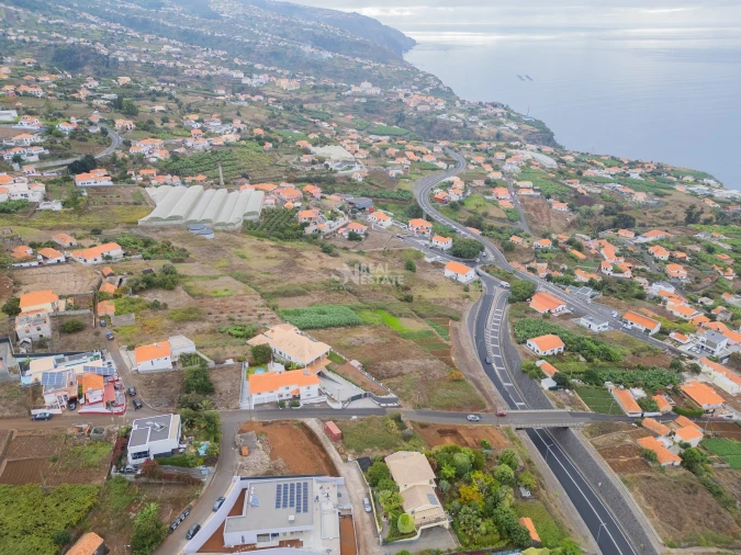 Terreno para Venda em Estreito da Calheta Foto 11