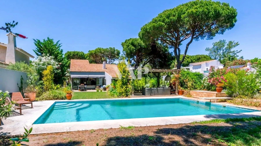 Moradia T3 para Venda em Quarteira