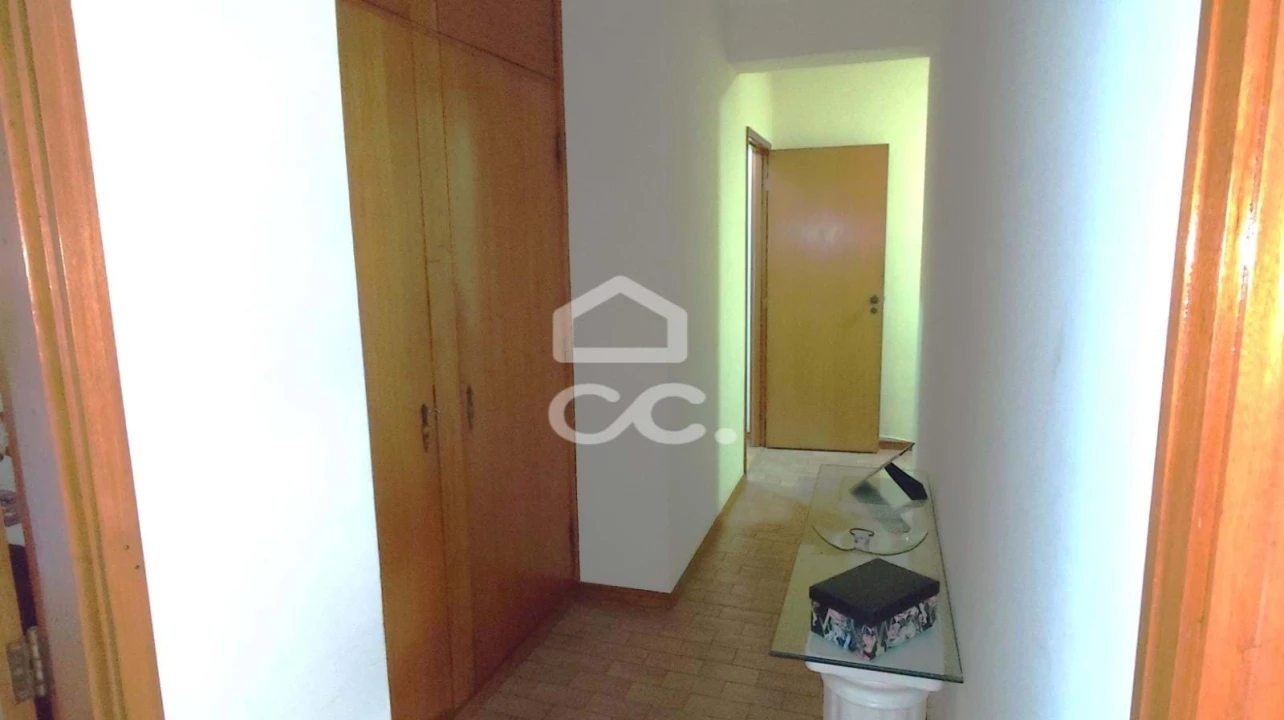 Apartamento T3 para Venda em Creixomil Foto 10