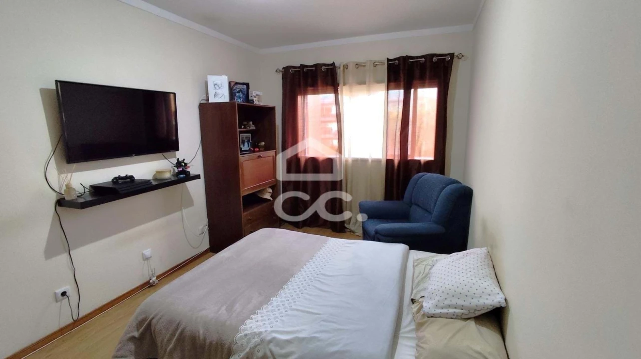 Apartamento T3 para Venda em Creixomil Foto 11