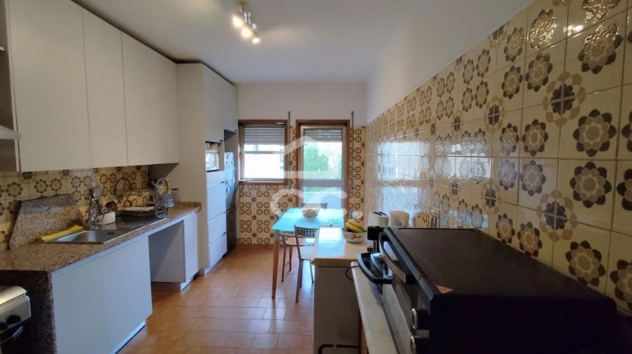 Apartamento T3 para Venda em Creixomil Foto 6
