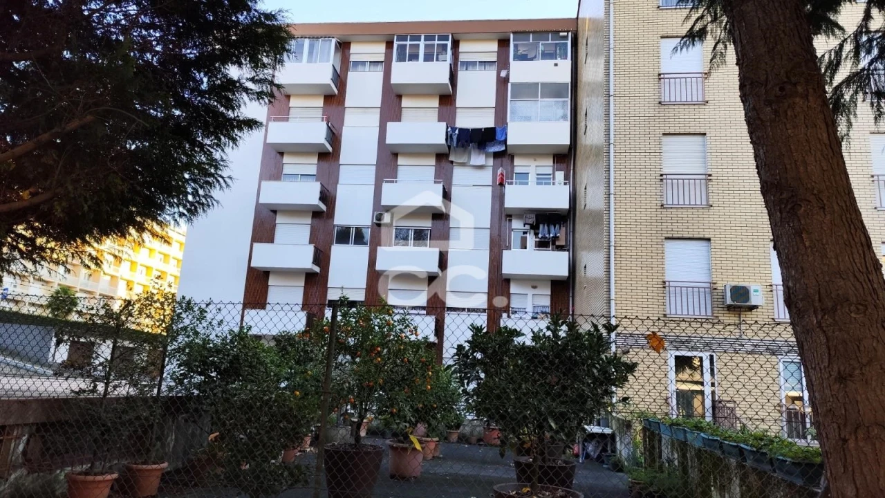 Apartamento T3 para Venda em Creixomil Foto 2