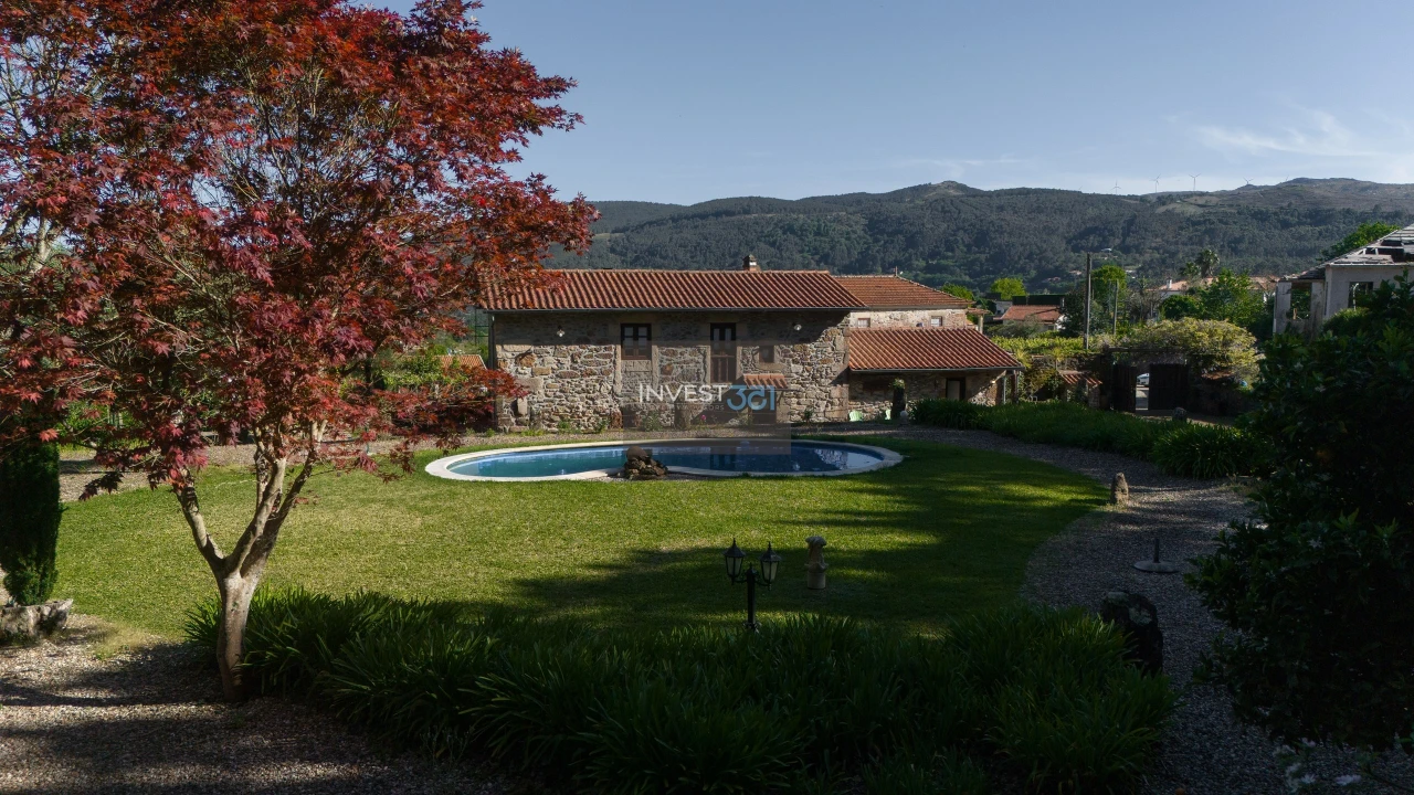 Moradia T3 para Venda em Covas Foto 3