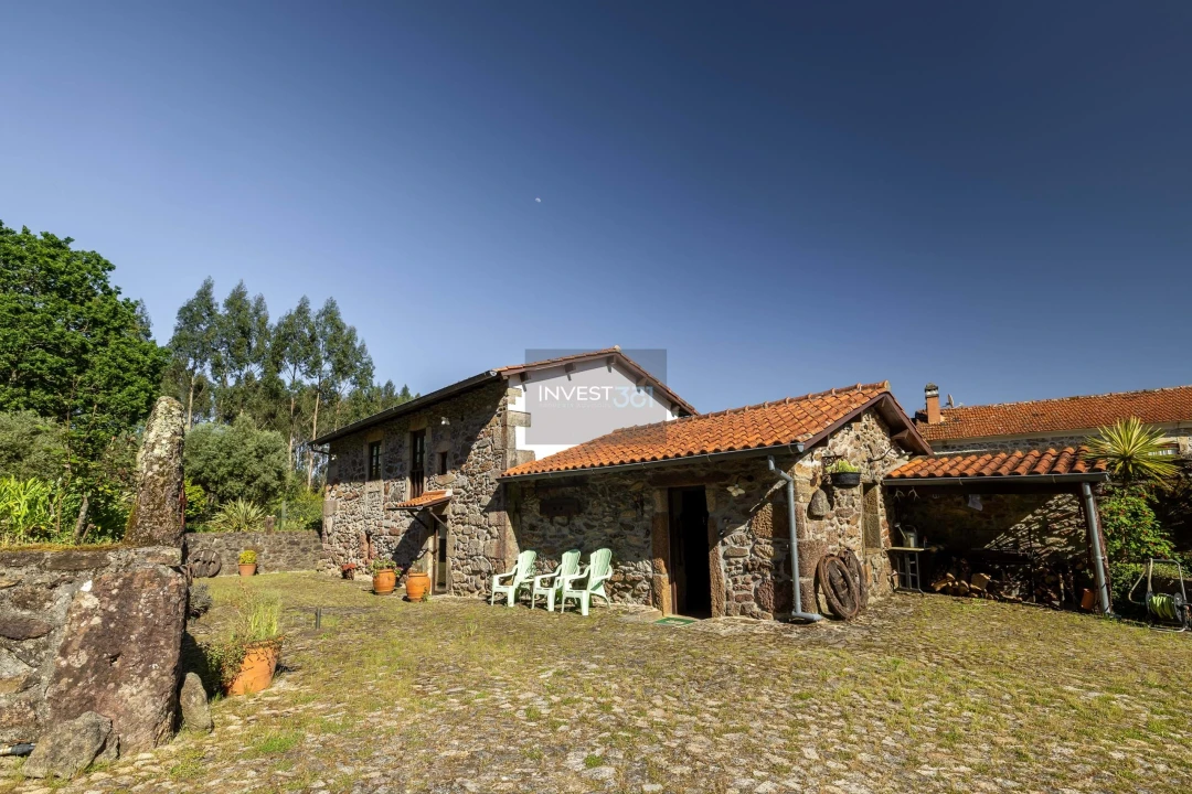 Moradia T3 para Venda em Covas Foto 36