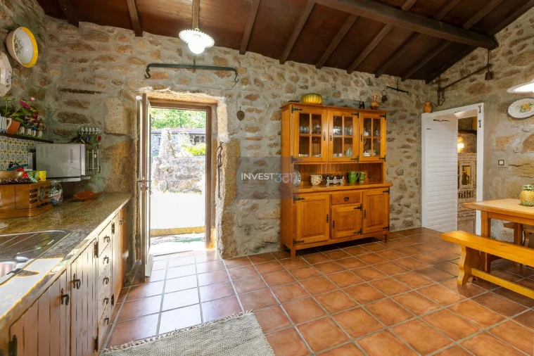 Moradia T3 para Venda em Covas Foto 22