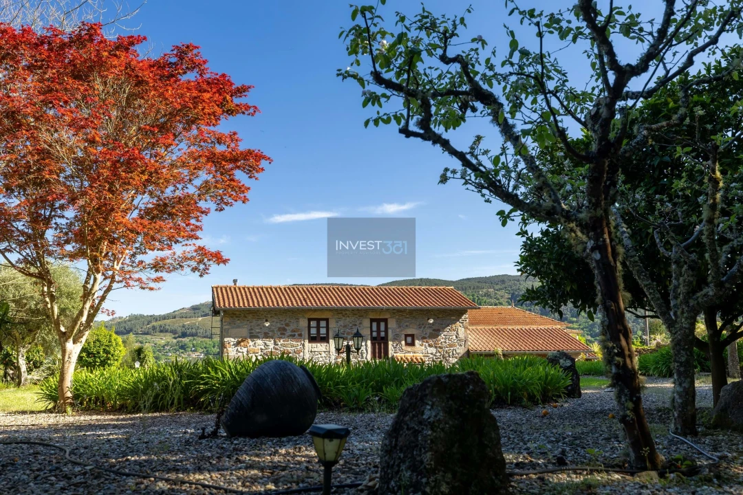 Moradia T3 para Venda em Covas Foto 1