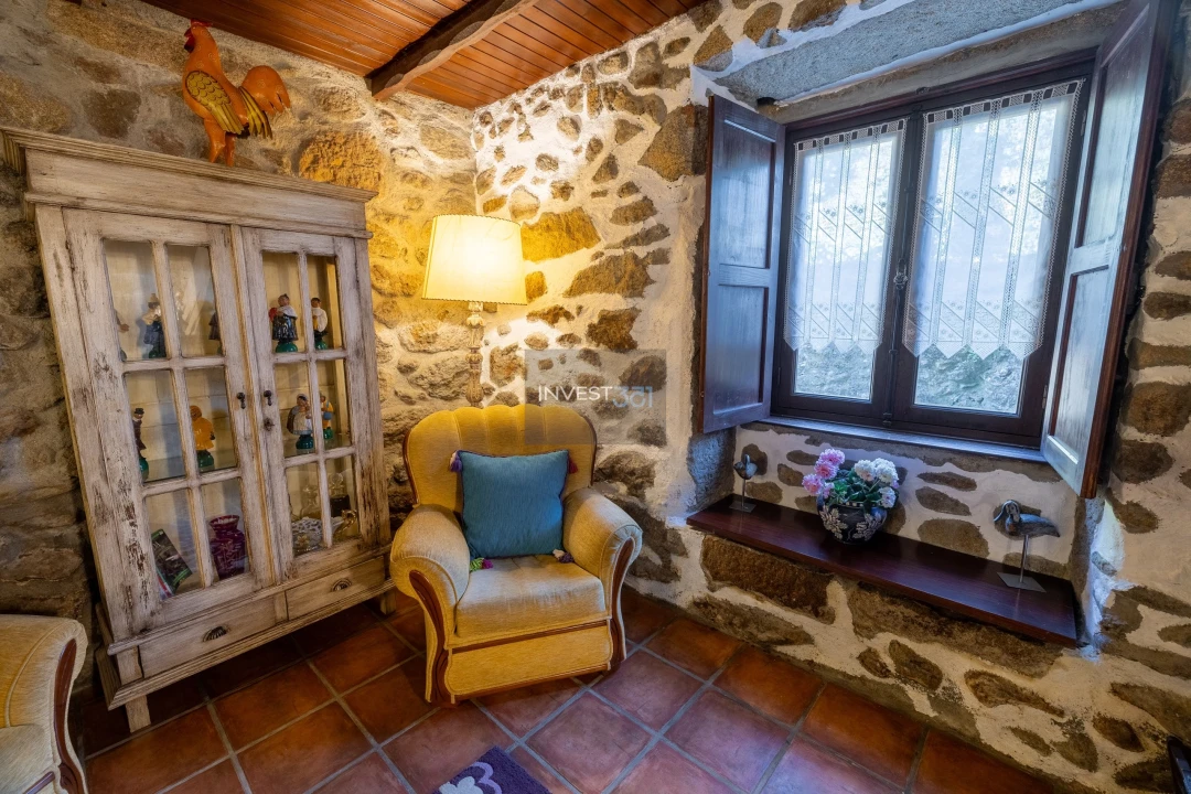 Moradia T3 para Venda em Covas Foto 12