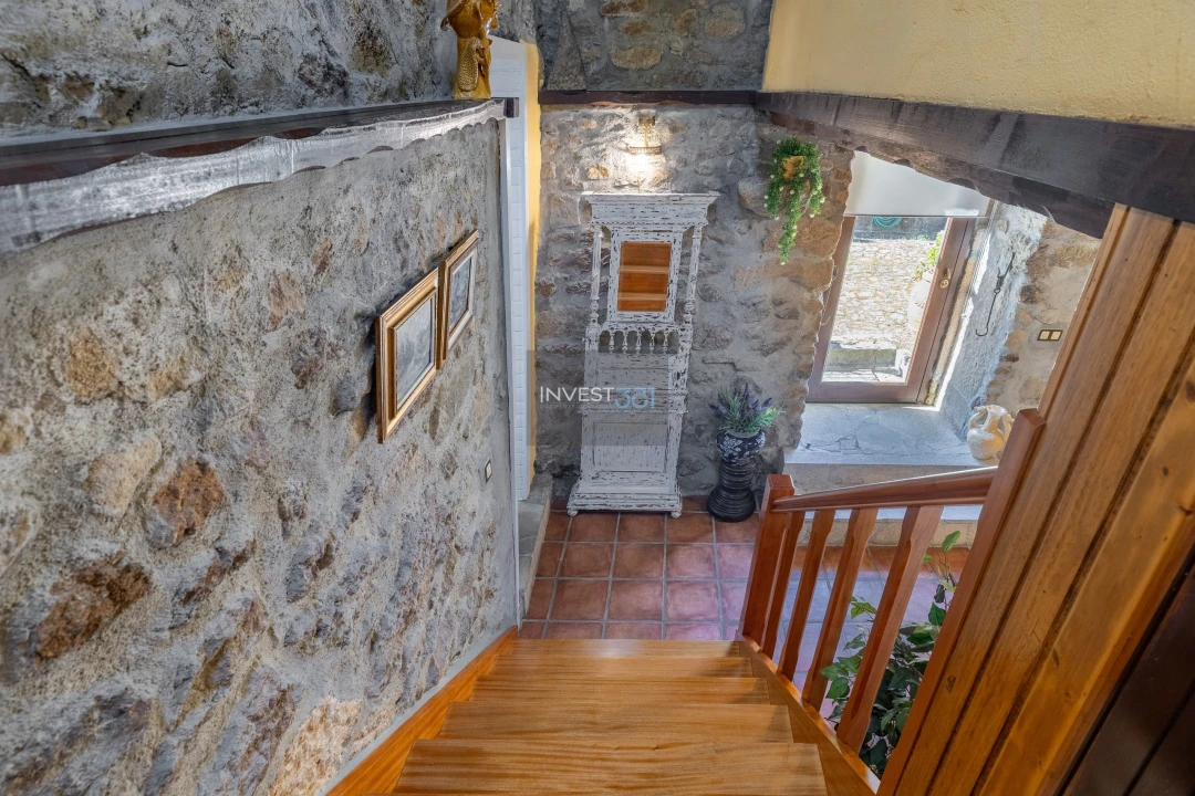 Moradia T3 para Venda em Covas Foto 35