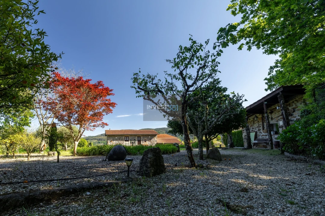 Moradia T3 para Venda em Covas Foto 11