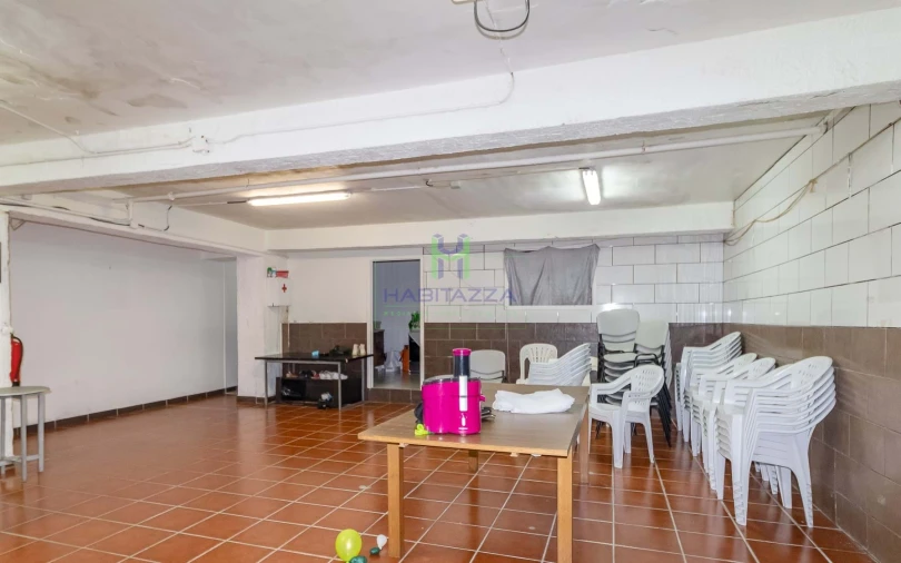 Negócio para Venda em Lagos (São Sebastião e Santa Maria) Foto 10