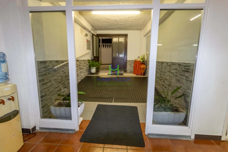 Negócio para Venda em Lagos (São Sebastião e Santa Maria) Foto 16