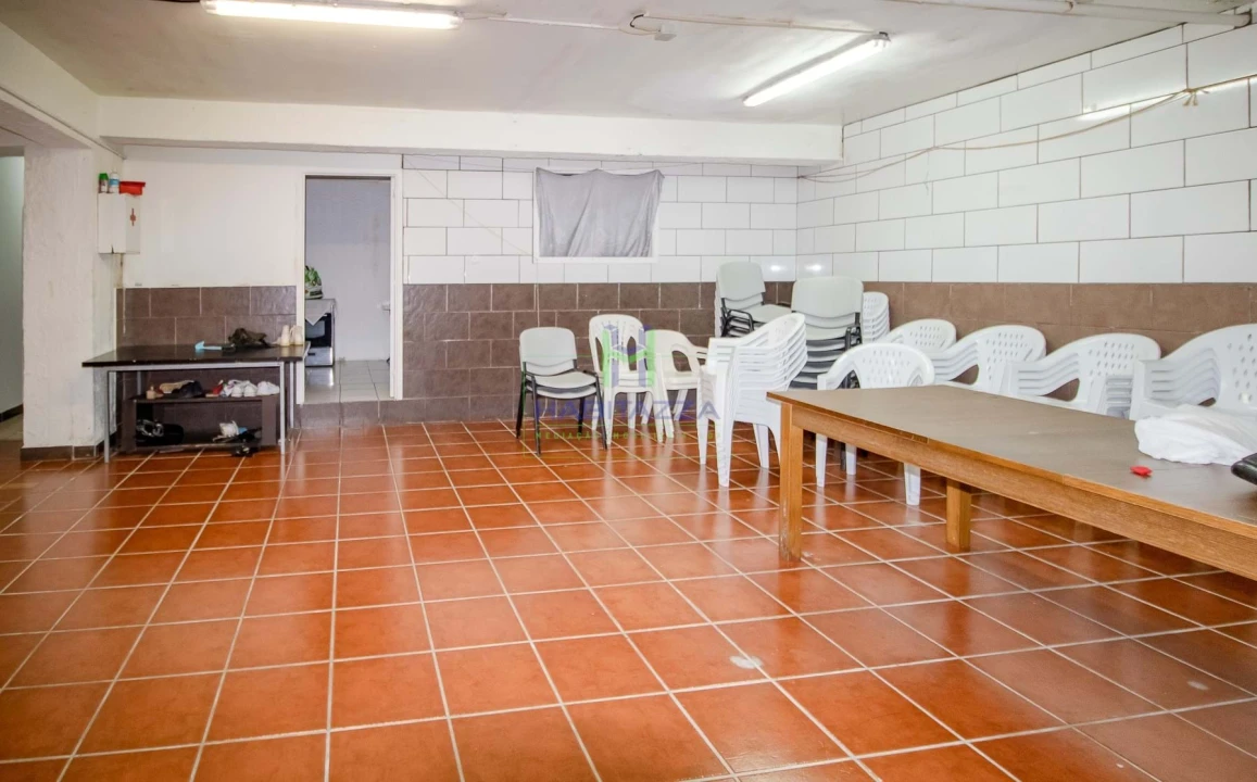 Negócio para Venda em Lagos (São Sebastião e Santa Maria) Foto 9