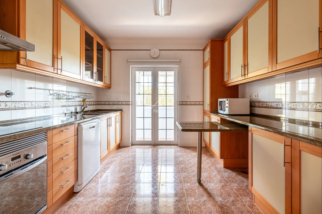 Apartamento T3 para Arrendamento em Agualva e Mira-Sintra Foto 8