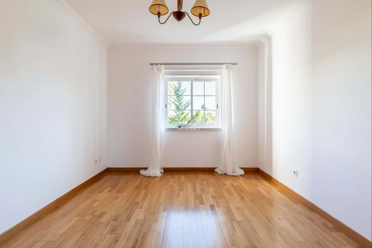 Apartamento T3 para Arrendamento em Agualva e Mira-Sintra Foto 18