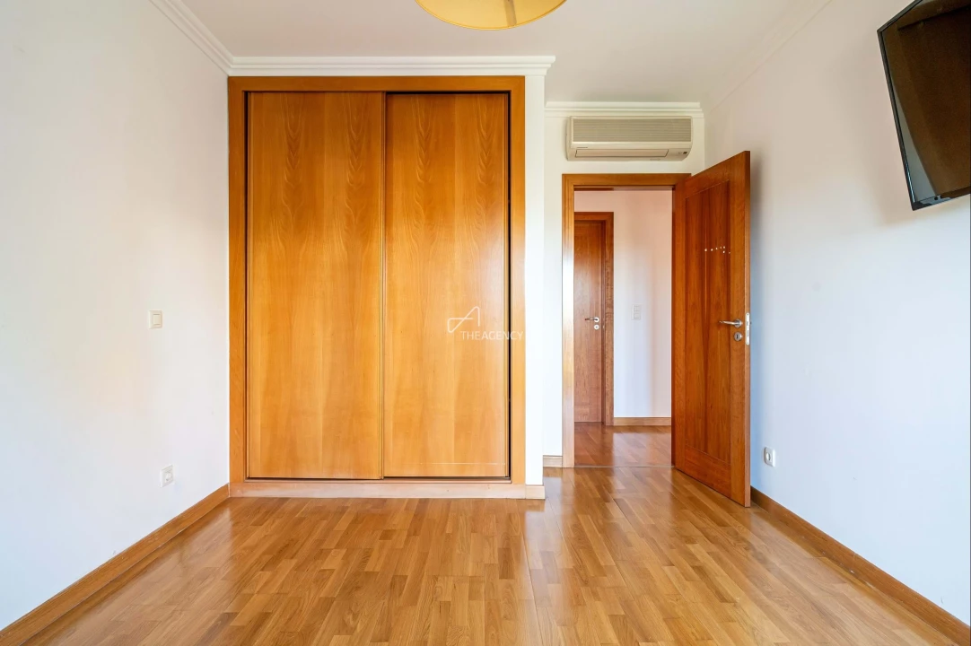 Apartamento T3 para Arrendamento em Agualva e Mira-Sintra Foto 15