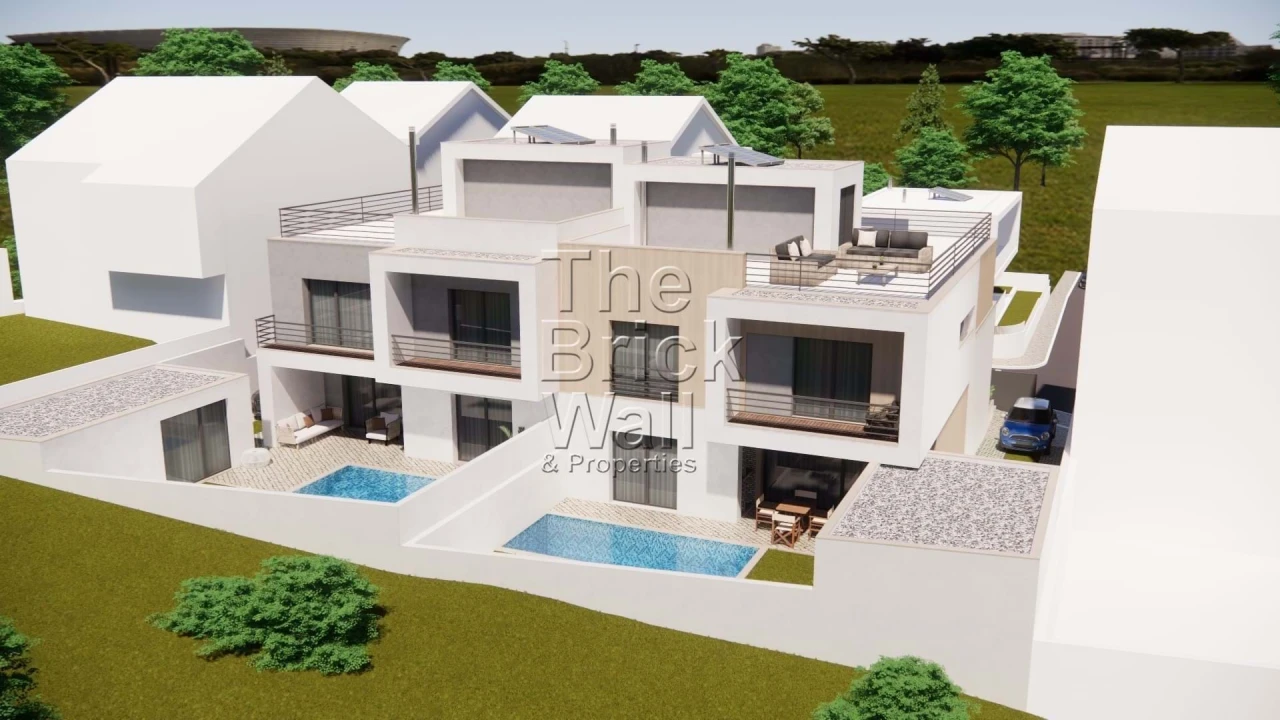 Moradia T5 para Venda em Santa Iria de Azoia, São João da Talha e Bobadela Foto 1