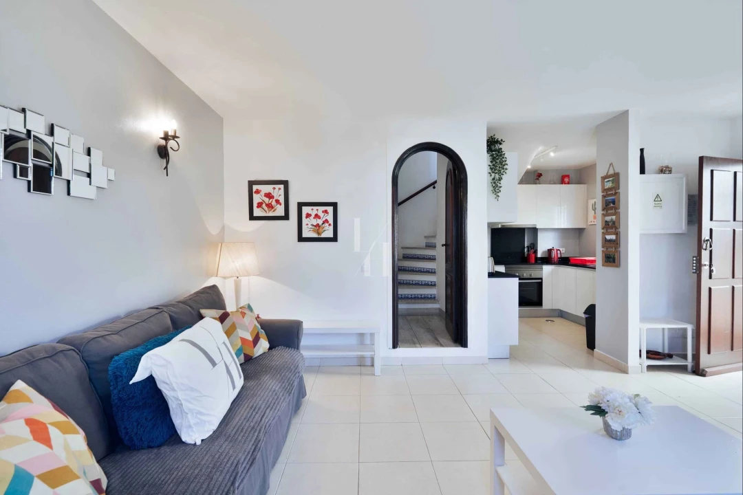 Apartamento T2 para Venda em Quarteira Foto 6