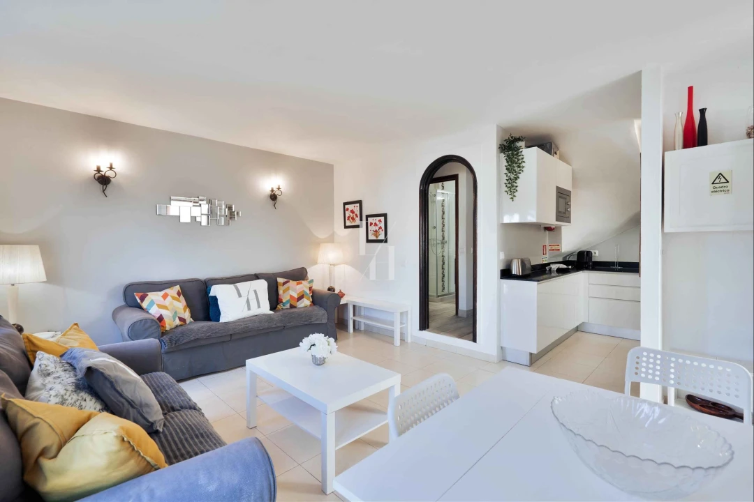 Apartamento T2 para Venda em Quarteira Foto 4