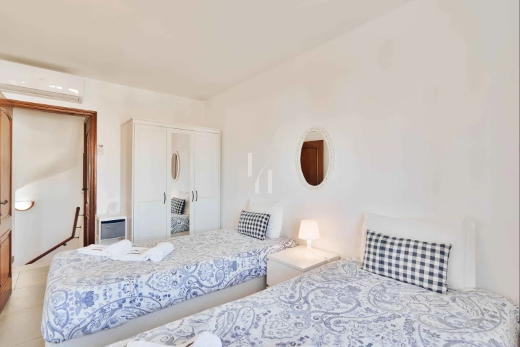 Apartamento T2 para Venda em Quarteira Foto 18