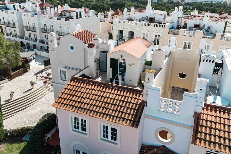 Apartamento T2 para Venda em Quarteira Foto 23