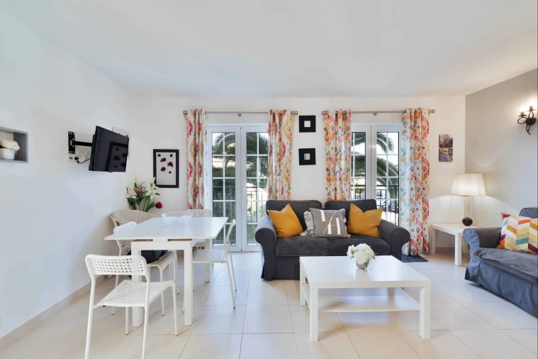 Apartamento T2 para Venda em Quarteira Foto 5