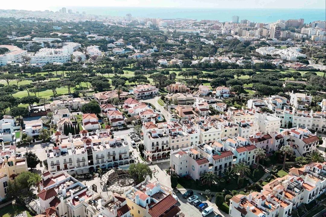 Apartamento T2 para Venda em Quarteira Foto 27