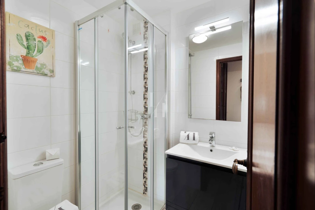 Apartamento T2 para Venda em Quarteira Foto 10