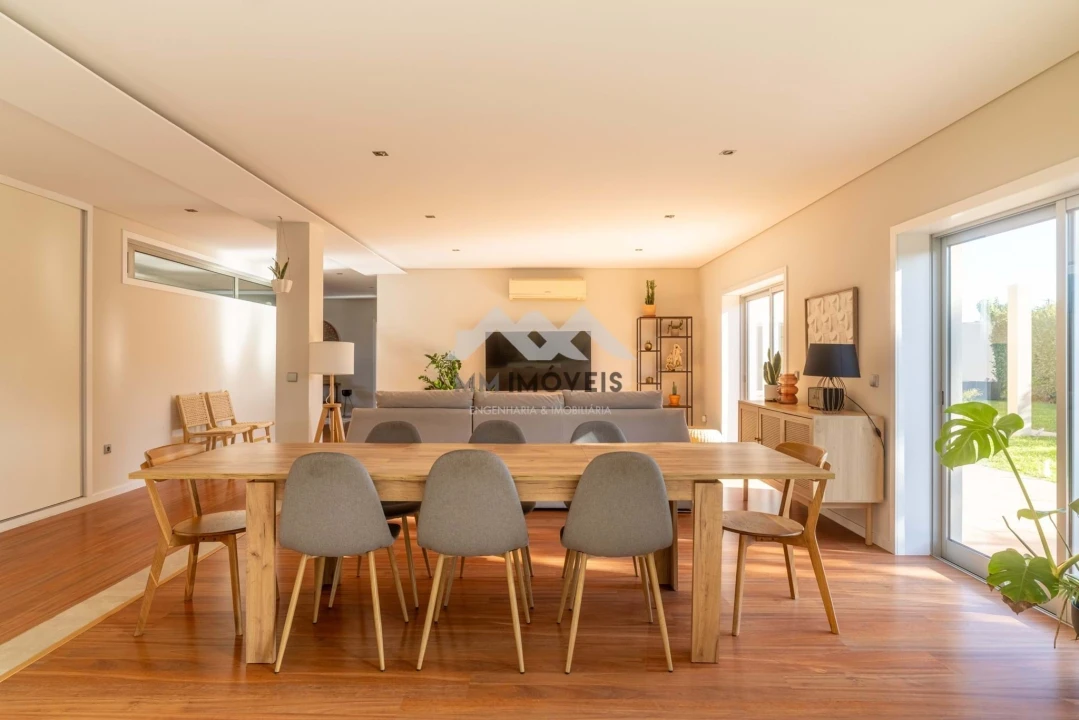 Moradia T4 para Venda em Vila Nova de Famalicão e Calendário Foto 21